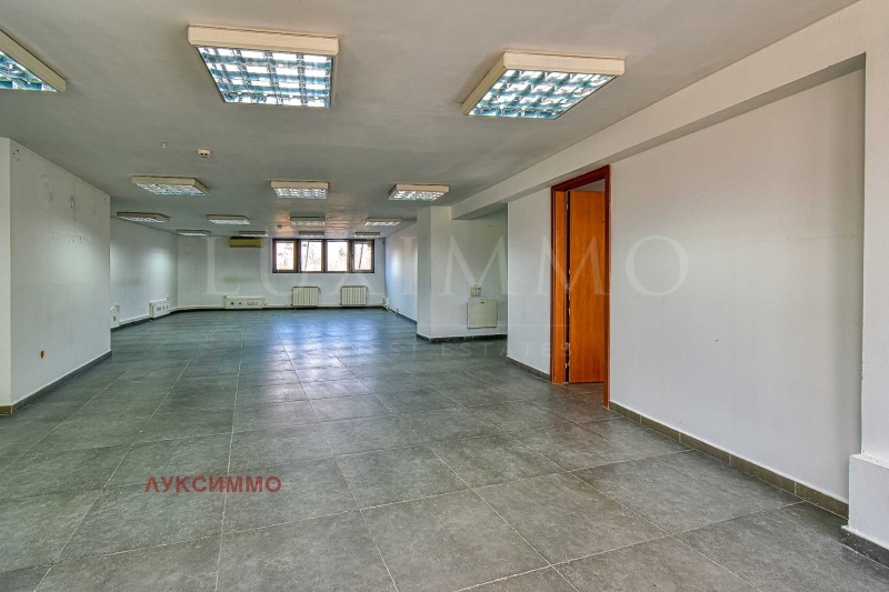 Te huur  Kantoor Sofia , Gotse Deltsjev , 260 m² | 32139087 - afbeelding [4]