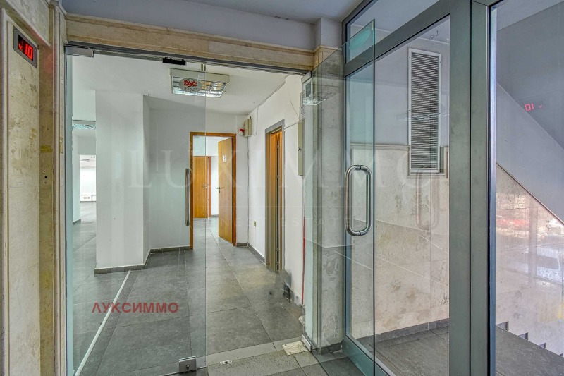 K pronájmu  Kancelář Sofia , Goce Delčev , 260 m2 | 32139087 - obraz [15]