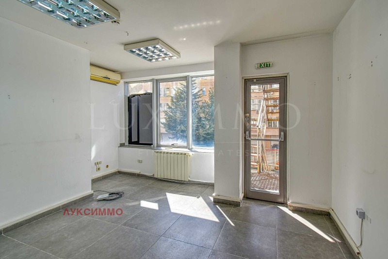 Te huur  Kantoor Sofia , Gotse Deltsjev , 260 m² | 32139087 - afbeelding [8]