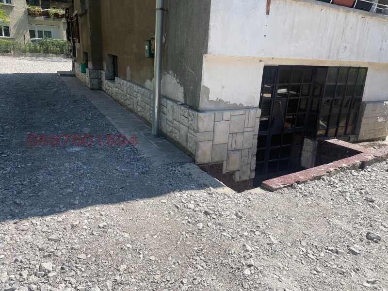 Дава под наем ГАРАЖ, ПАРКОМЯСТО, гр. София, Изток, снимка 2 - Гаражи и паркоместа - 52785055