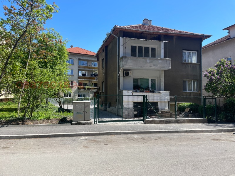 Дава под наем ГАРАЖ, ПАРКОМЯСТО, гр. София, Изток