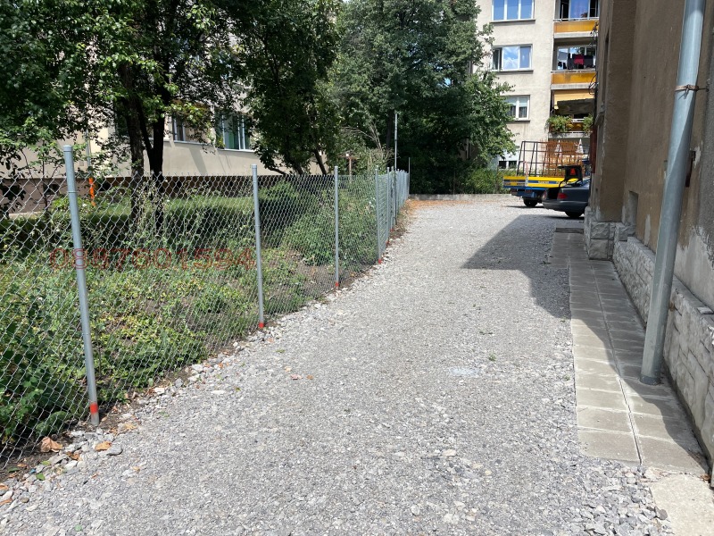 Дава под наем ГАРАЖ, ПАРКОМЯСТО, гр. София, Изток, снимка 3 - Гаражи и паркоместа - 52785055