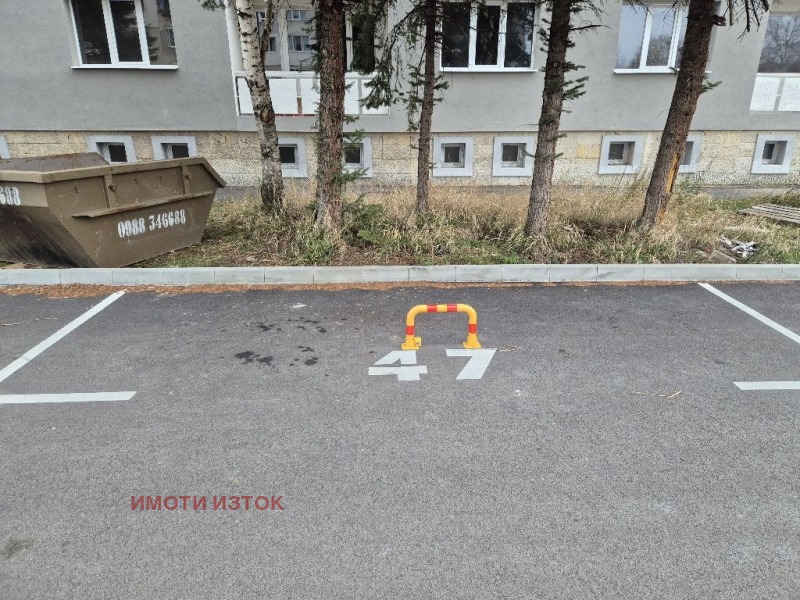 Дава под наем ГАРАЖ, ПАРКОМЯСТО, гр. Перник, Изток, снимка 4 - Гаражи и паркоместа - 52670472