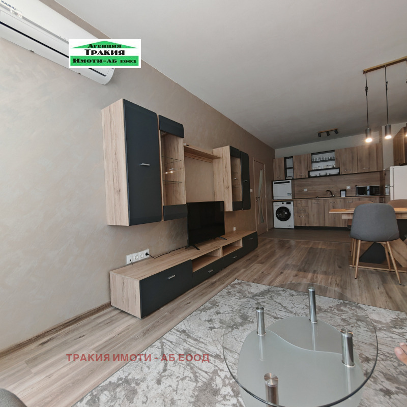 Para alugar  1 quarto Plovdiv , Trakiia , 72 m² | 51399864