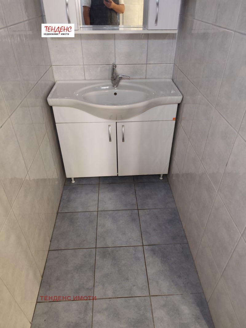 Til leje  Butik Kardzhali , Vazrozhdentsi , 185 kvm | 60519756 - billede [3]