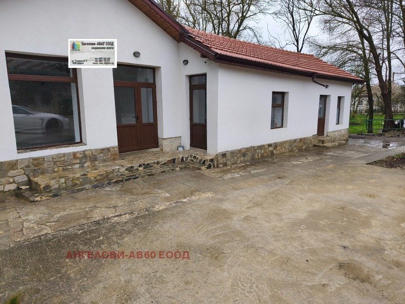 Дава под Наем ТЪРГОВСКИ КОМПЛЕКС в област Добрич, с. Росеново - 190 кв.м / 600 € » 1 173.50 лв., АНГЕЛОВИ-АВ60 ЕООД