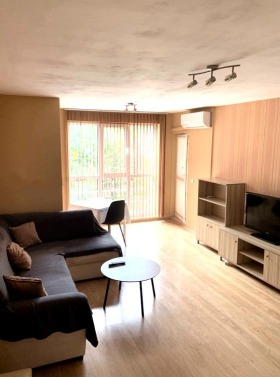 1 makuuhuone Kjutšuk Pariž, Plovdiv