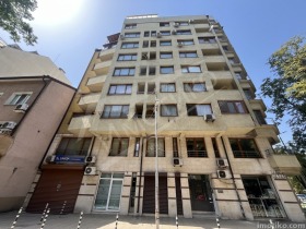 Kantoor Tsentar, Sofia
