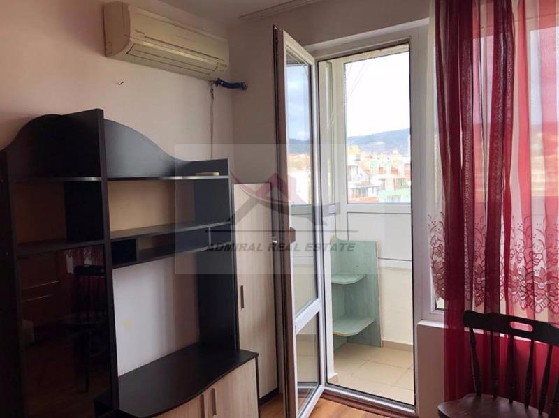 En renta  1 dormitorio Varna , Levski 1 , 60 metros cuadrados | 54140254 - imagen [2]