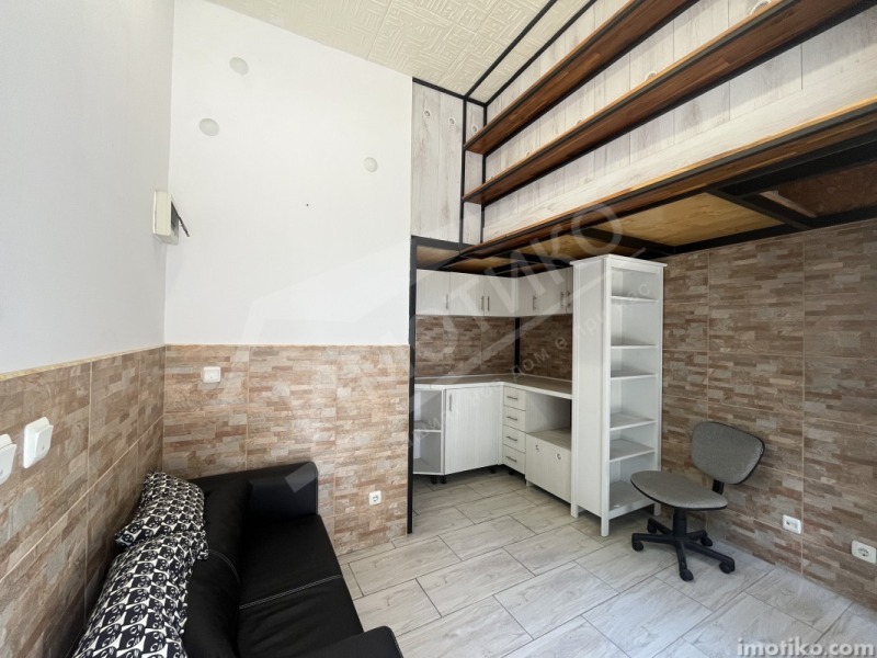 Te huur  Kantoor Sofia , Tsentar , 16 m² | 63304437 - afbeelding [2]