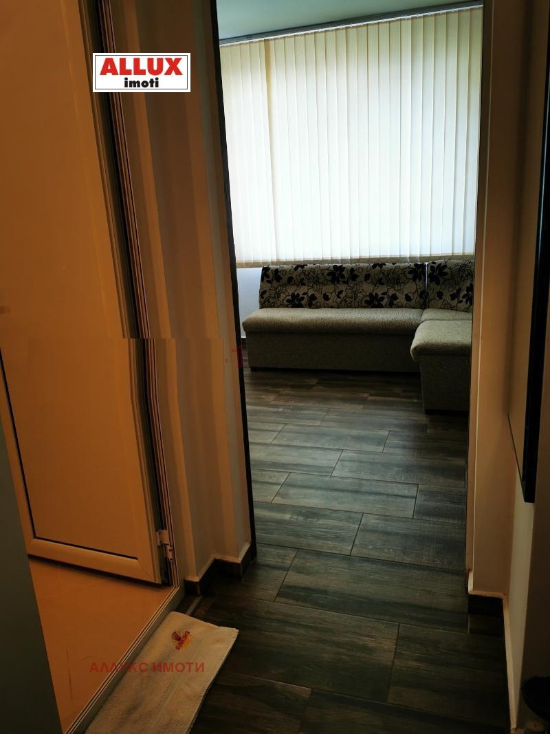 Издаје се  1 спаваћа соба Русе , Централен јужен рајон , 52 м2 | 53649167 - слика [12]