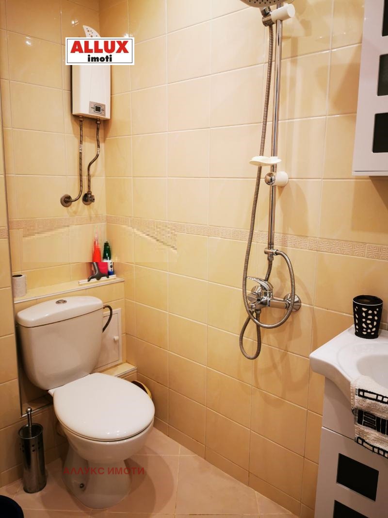 Издаје се  1 спаваћа соба Русе , Централен јужен рајон , 52 м2 | 53649167 - слика [9]