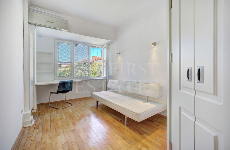 Издаје се  2 спаваће собе Софија , Докторски паметник , 85 м2 | 77162985 - слика [11]