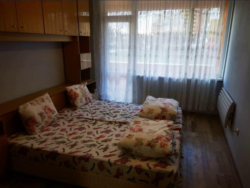 Zu vermieten  3+ Schlafzimmer Sofia , Tschepinzi , 120 qm | 60034754 - Bild [6]