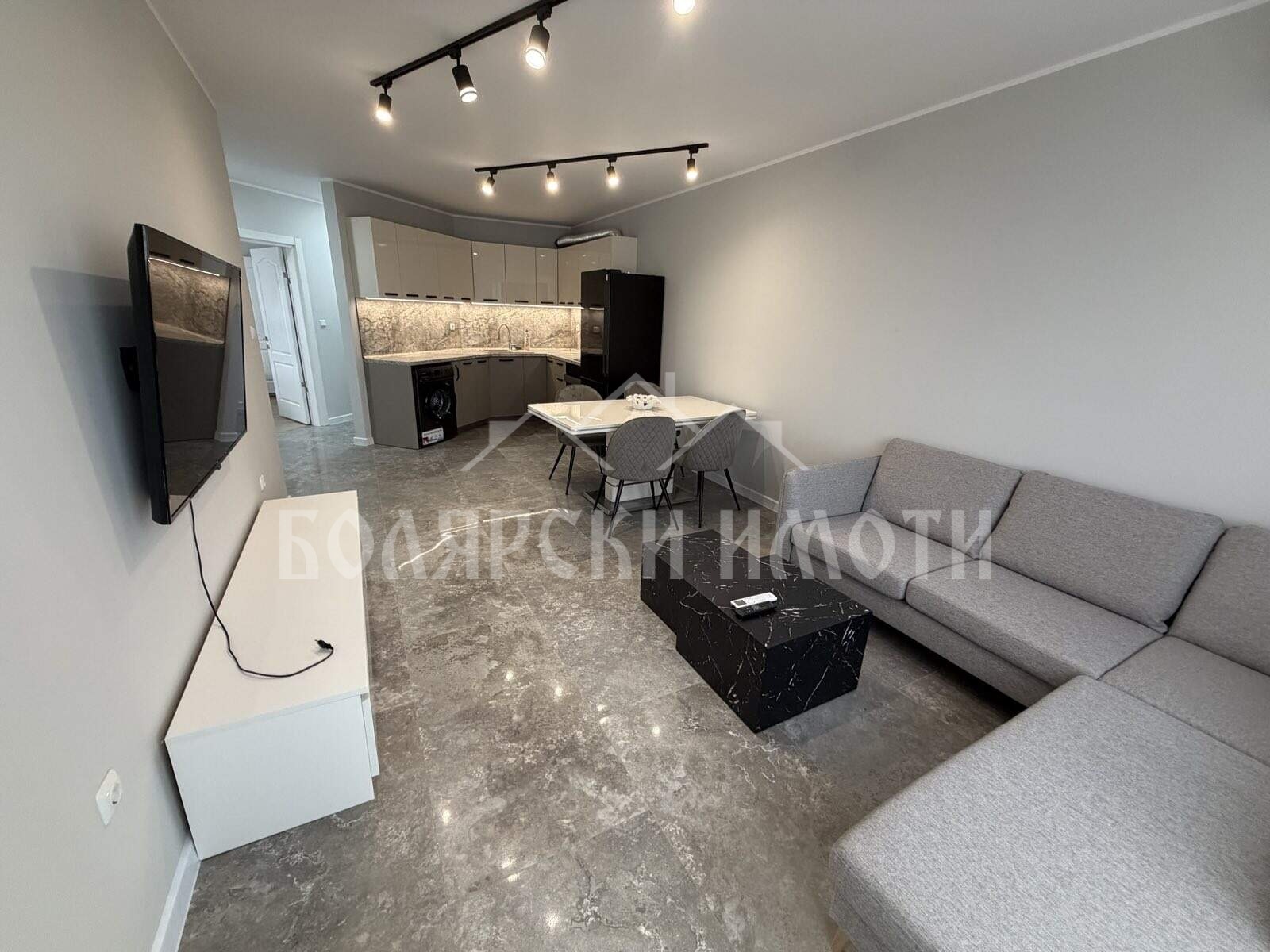 Дава под наем 3-СТАЕН, гр. Велико Търново, Бузлуджа