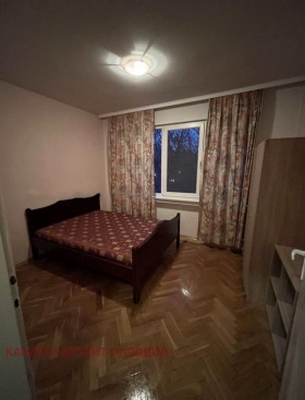 3-стаен град Пловдив, Център