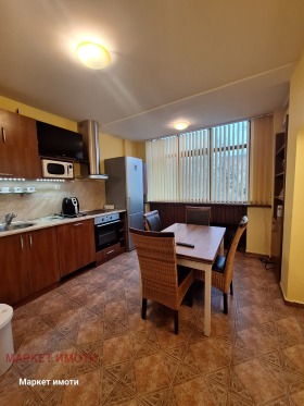 2 soverom Tsentar, Stara Zagora
