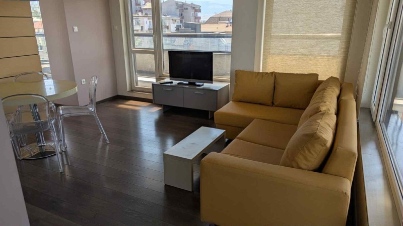 De inchiriat  Studio Plovdiv , Iujen , 55 mp | 61774789 - imagine [3]