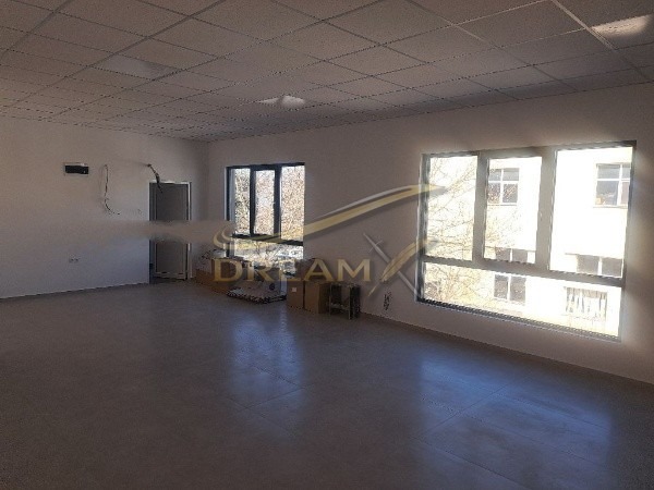 Дава под наем ОФИС, гр. Пловдив, Кършияка, снимка 2 - Офиси - 55017648