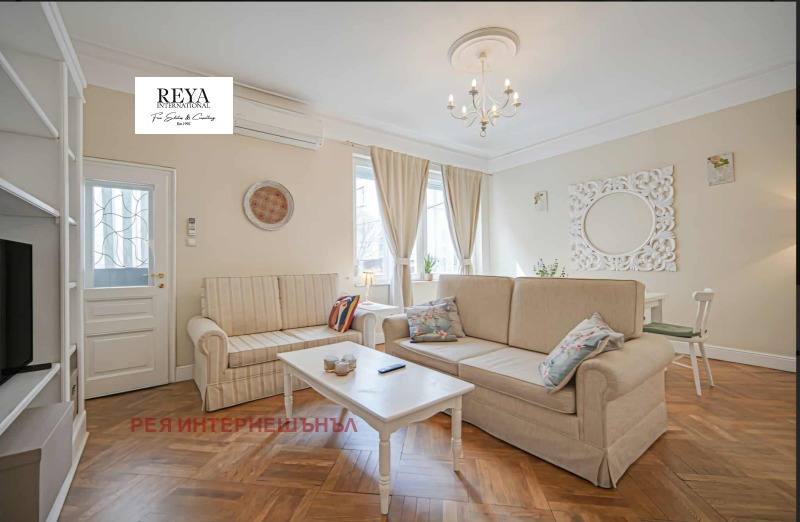 Дава под наем  2-стаен град София , Център , 97 кв.м | 27564063