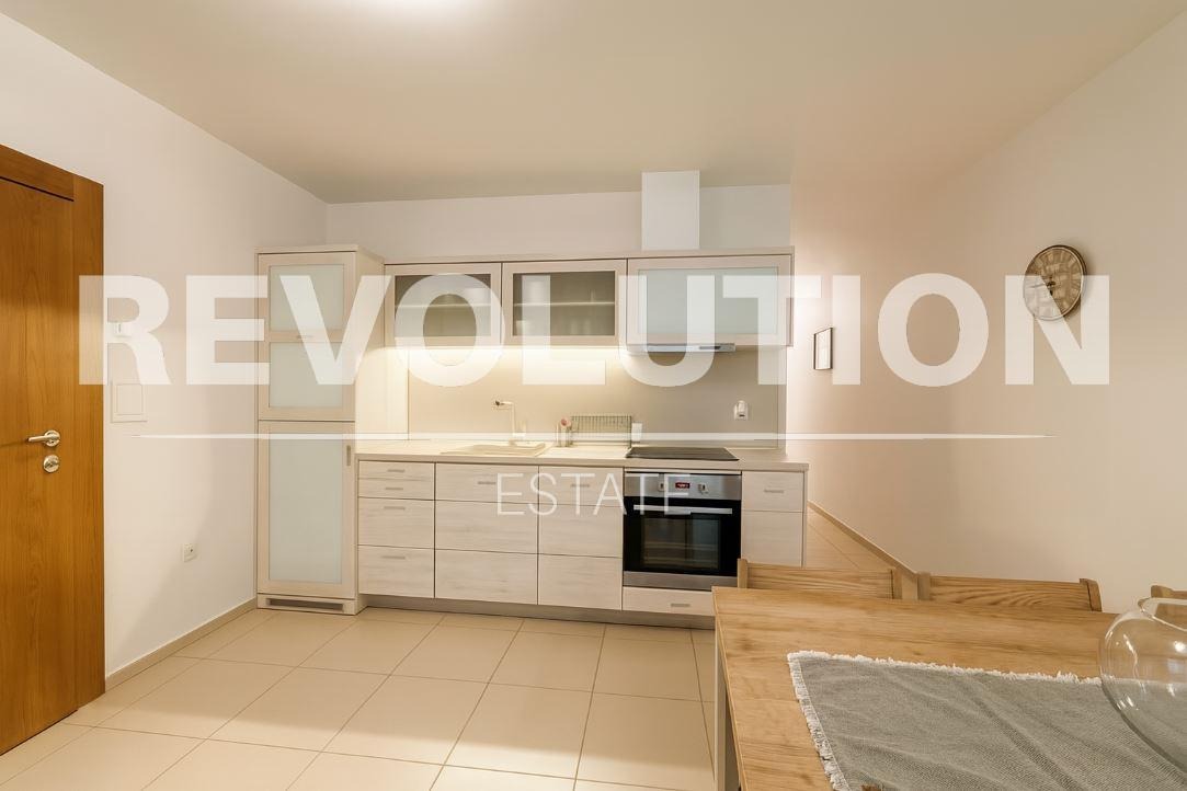 Дава под наем 2-СТАЕН, гр. Варна, Център, снимка 3 - Апартаменти - 53901963