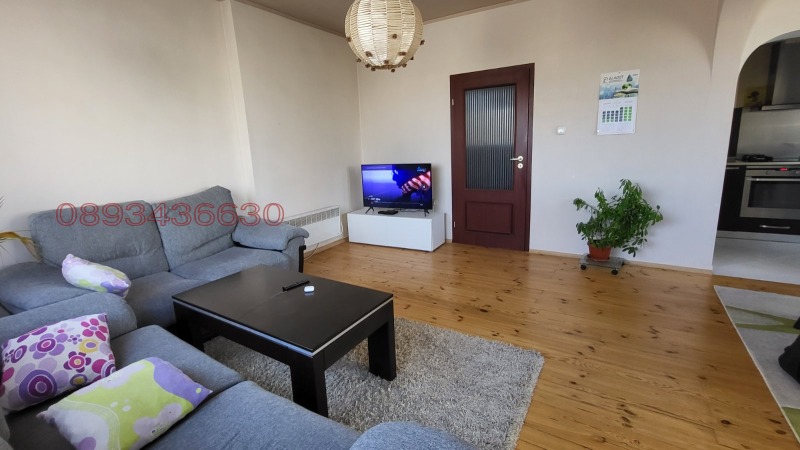 De inchiriat  2 dormitoare Plovdiv , Ciuciuc Parij , 120 mp | 27456409