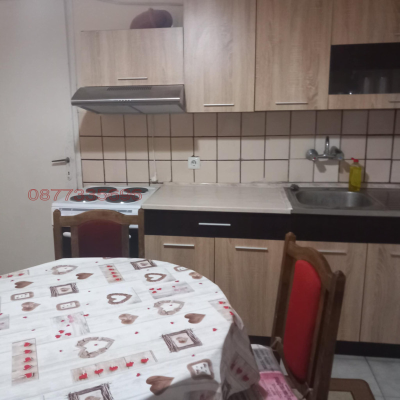 Дава под наем 3-СТАЕН, гр. Казанлък, област Стара Загора, снимка 7 - Апартаменти - 53595562