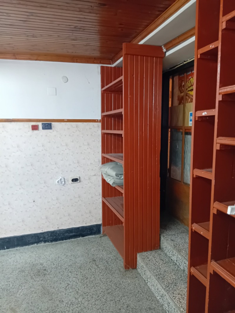 Издаје се  Схоп Софија , Банкја , 50 м2 | 28064509 - слика [2]