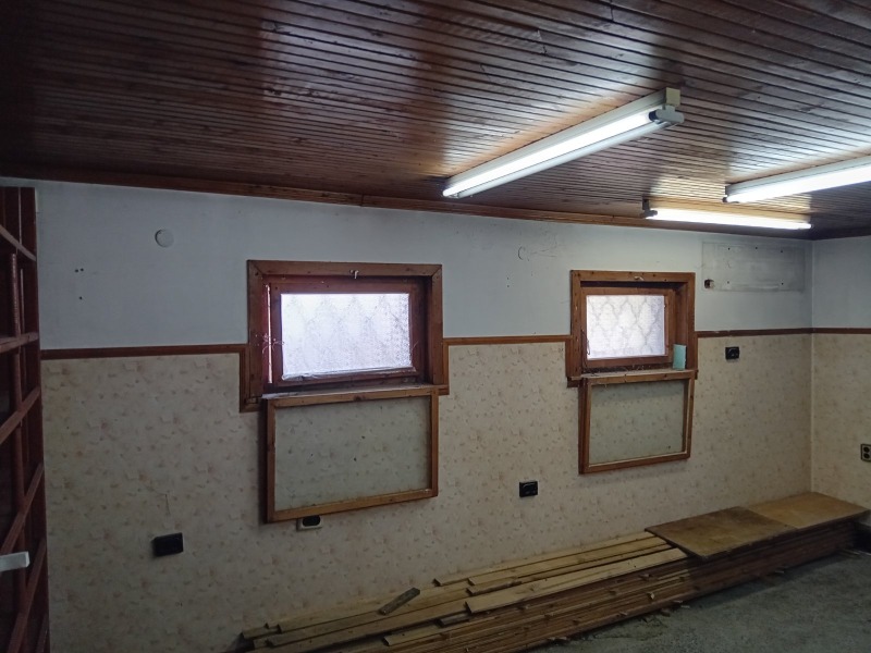 Издаје се  Схоп Софија , Банкја , 50 м2 | 28064509 - слика [4]