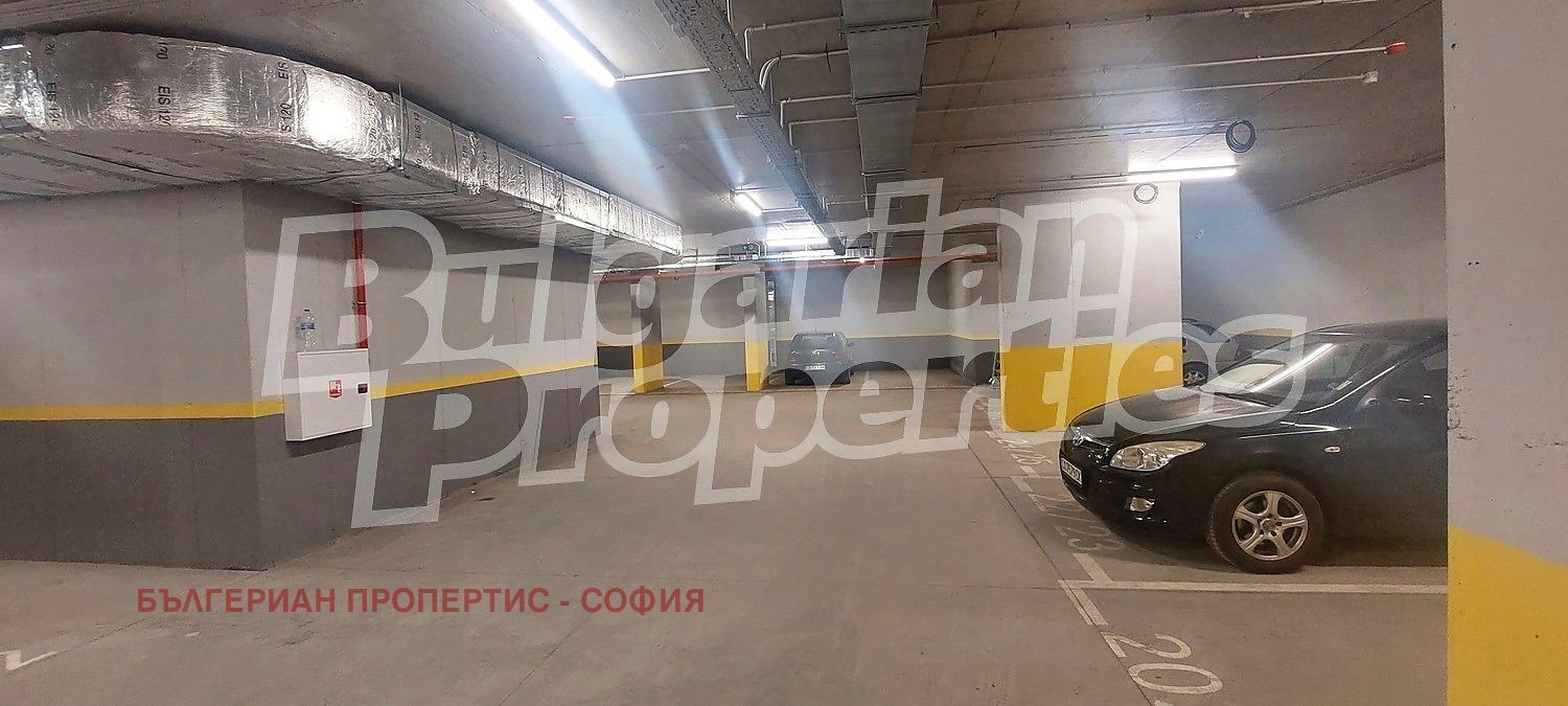 Дава под наем ГАРАЖ, ПАРКОМЯСТО, гр. София, Банишора, снимка 8 - Гаражи и паркоместа - 53763140