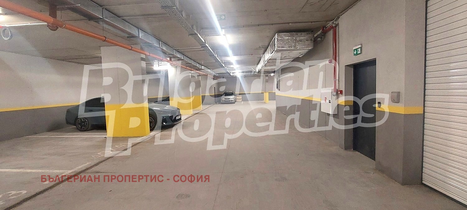 Дава под наем ГАРАЖ, ПАРКОМЯСТО, гр. София, Банишора, снимка 11 - Гаражи и паркоместа - 53763140