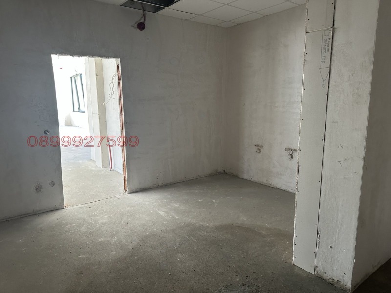 Дава под наем МАГАЗИН, гр. София, Малинова долина, снимка 5 - Магазини - 52811972