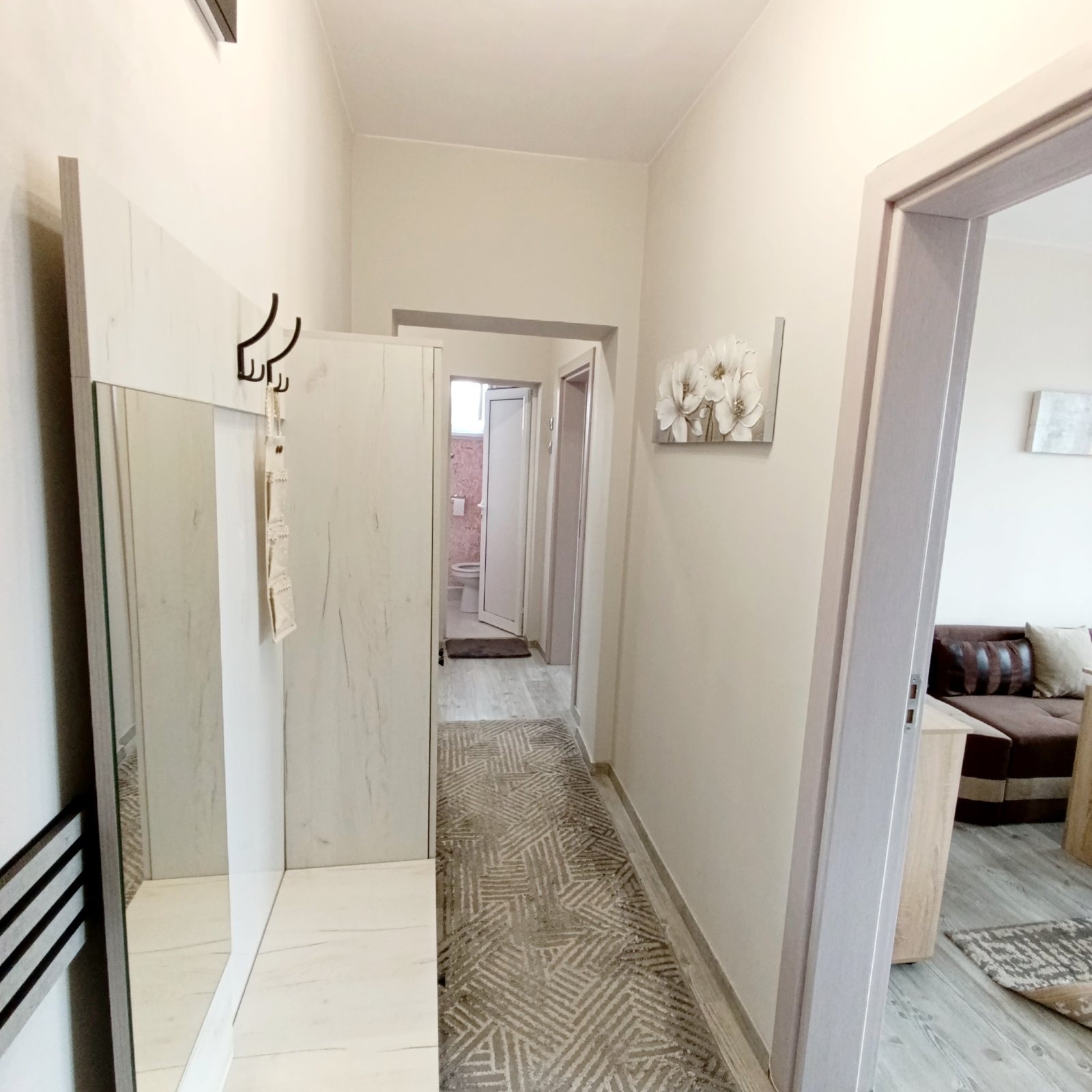 Дава под наем 2-СТАЕН, гр. Перник, Център, снимка 4 - Апартаменти - 53715835