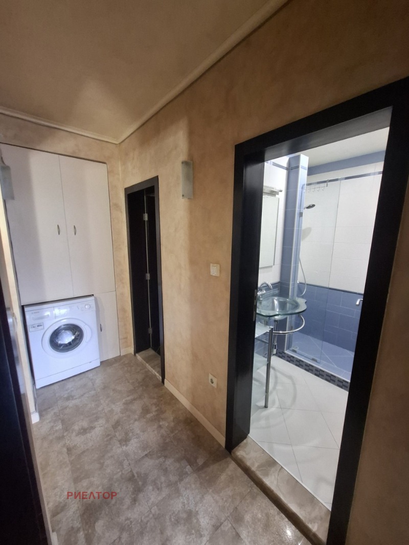 De inchiriat  2 dormitoare Plovdiv , Țentâr , 120 mp | 94643701 - imagine [12]