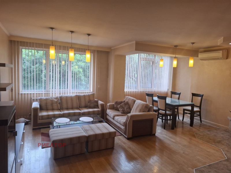 De inchiriat  2 dormitoare Plovdiv , Țentâr , 120 mp | 94643701 - imagine [2]