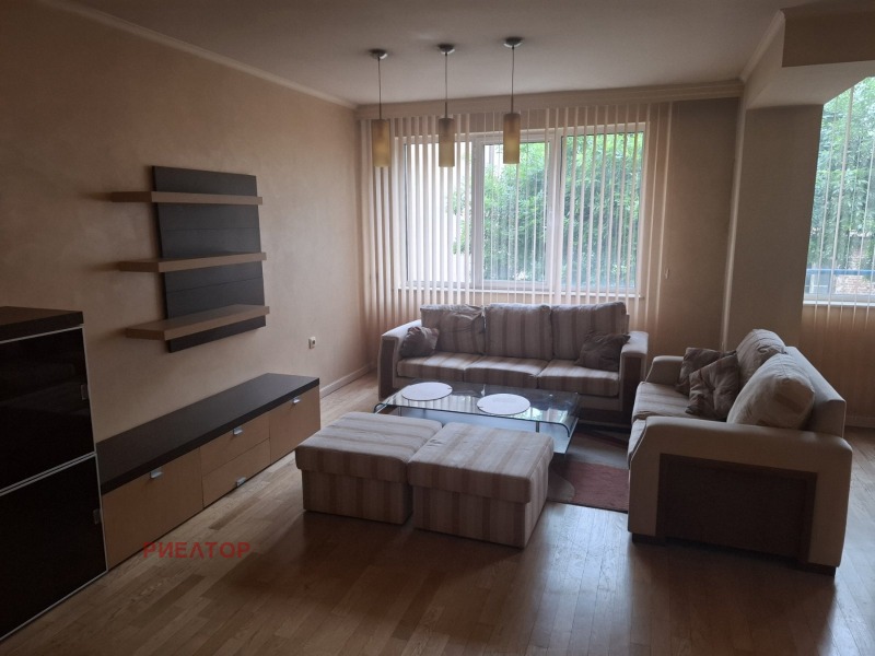 De inchiriat  2 dormitoare Plovdiv , Țentâr , 120 mp | 94643701 - imagine [6]