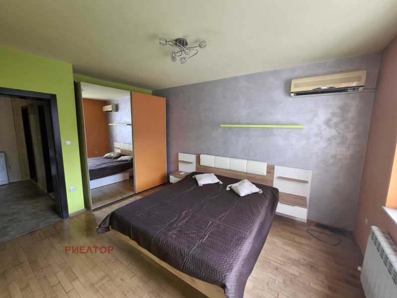 De inchiriat  2 dormitoare Plovdiv , Țentâr , 120 mp | 94643701 - imagine [13]