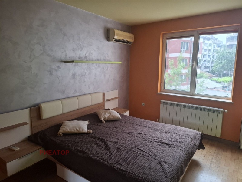 De inchiriat  2 dormitoare Plovdiv , Țentâr , 120 mp | 94643701 - imagine [14]