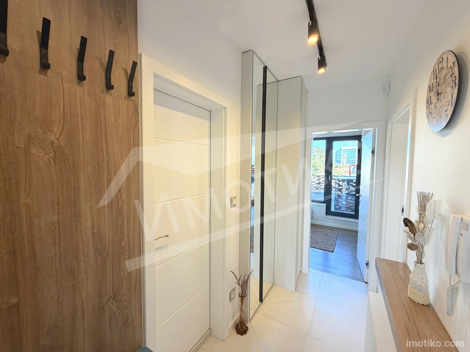 Дава под наем 3-СТАЕН, гр. София, Център, снимка 11 - Апартаменти - 56656785