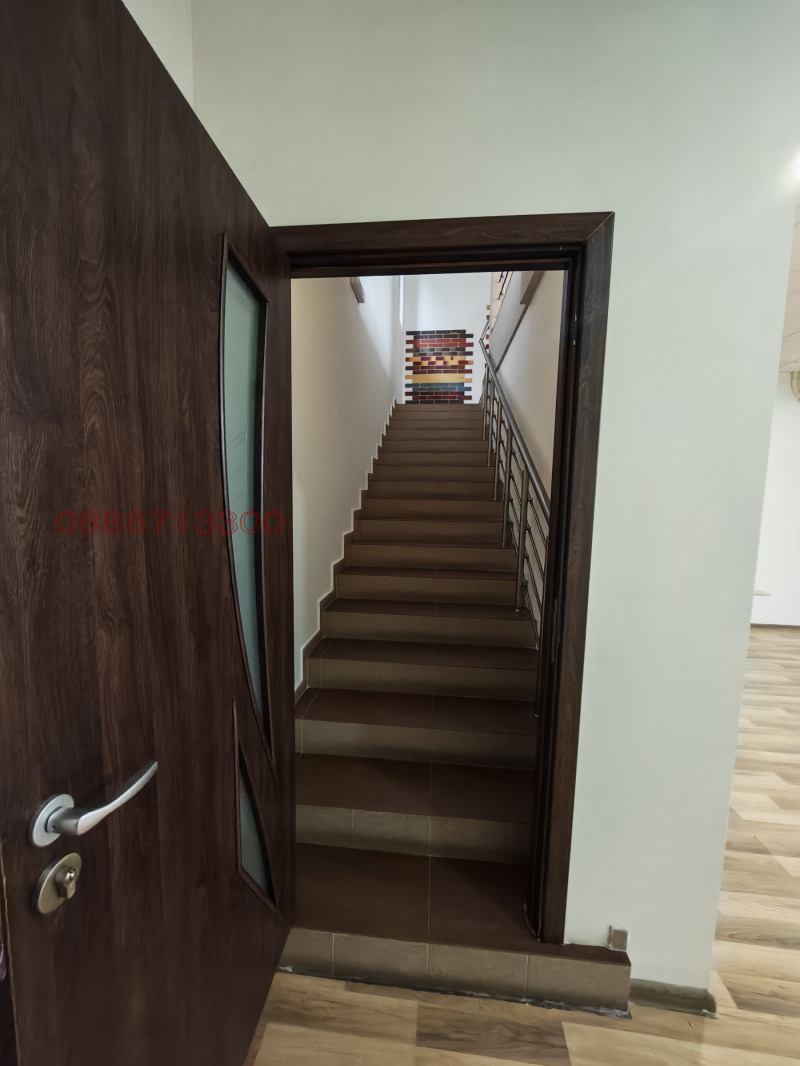 Дава под наем ОФИС, гр. Перник, Изток, снимка 6 - Офиси - 52816161