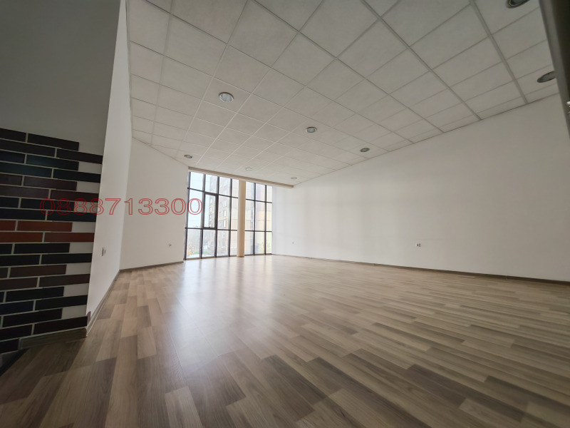 Дава под наем ОФИС, гр. Перник, Изток, снимка 8 - Офиси - 52816161