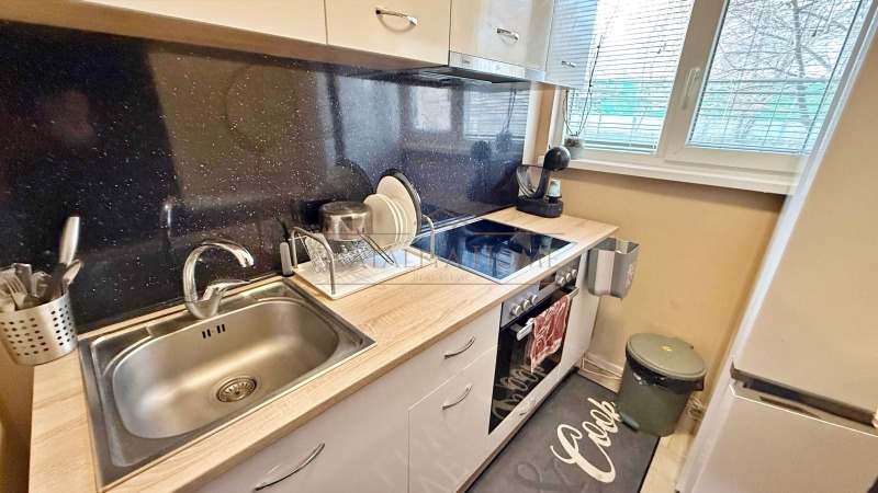 Дава под наем ЕТАЖ ОТ КЪЩА, гр. Бургас, Сарафово, снимка 4 - Етаж от къща - 52748241