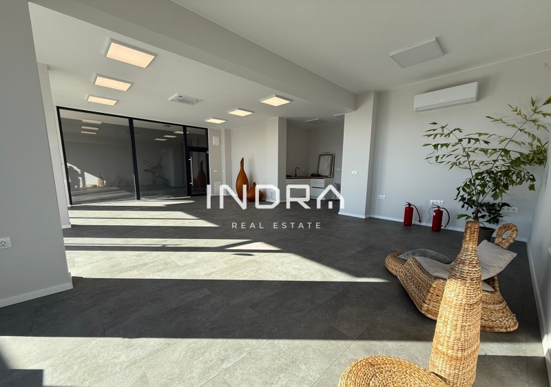 Дава под наем ОФИС, гр. Бургас, област Бургас, снимка 2 - Офиси - 52624717