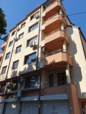 Тристайни апартаменти под наем в град Пловдив — страница 5 - изображение 11 