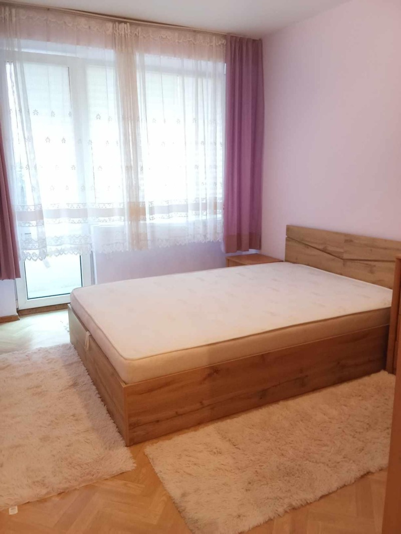 De inchiriat  1 dormitor Varna , Levsci 1 , 55 mp | 24903925