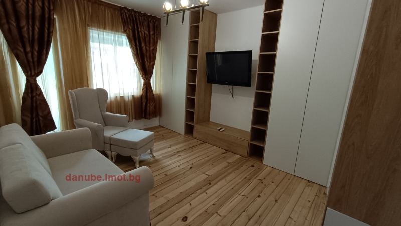 Дава под наем  3-стаен град Русе , Център , 70 кв.м | 60578265 - изображение [10]
