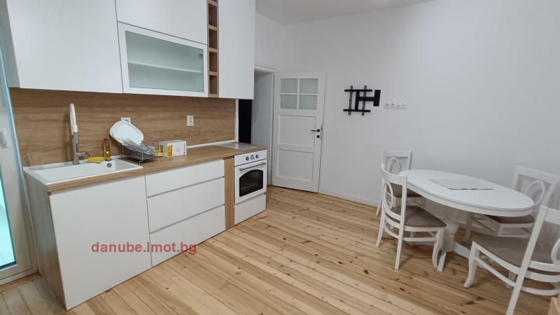 Дава под наем  3-стаен град Русе , Център , 70 кв.м | 60578265 - изображение [3]