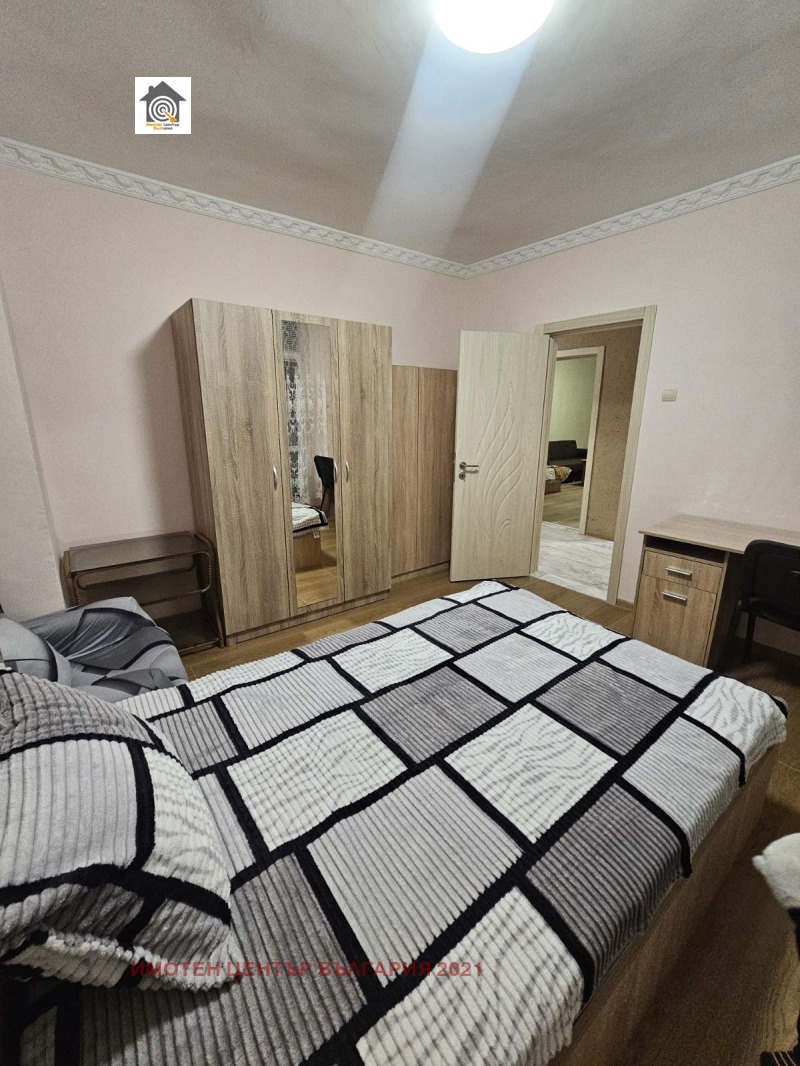 Дава под наем 4-СТАЕН, гр. Плевен, Широк център, снимка 8 - Апартаменти - 52372314