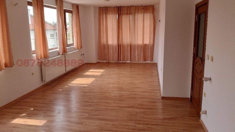 Дава под наем 3-СТАЕН, гр. Айтос, област Бургас