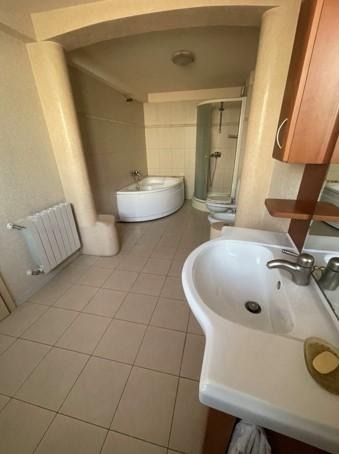 En renta  Casa Plovdiv , Kamenitsa 2 , 326 metros cuadrados | 53801491 - imagen [7]